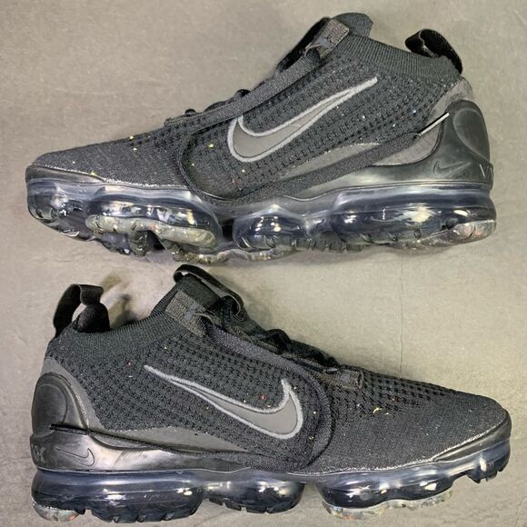 Nike Air VaporMax Sneakers Black Shoe Sizes 5.5 Womens or Youth 4Y - Picture 4 of 8
